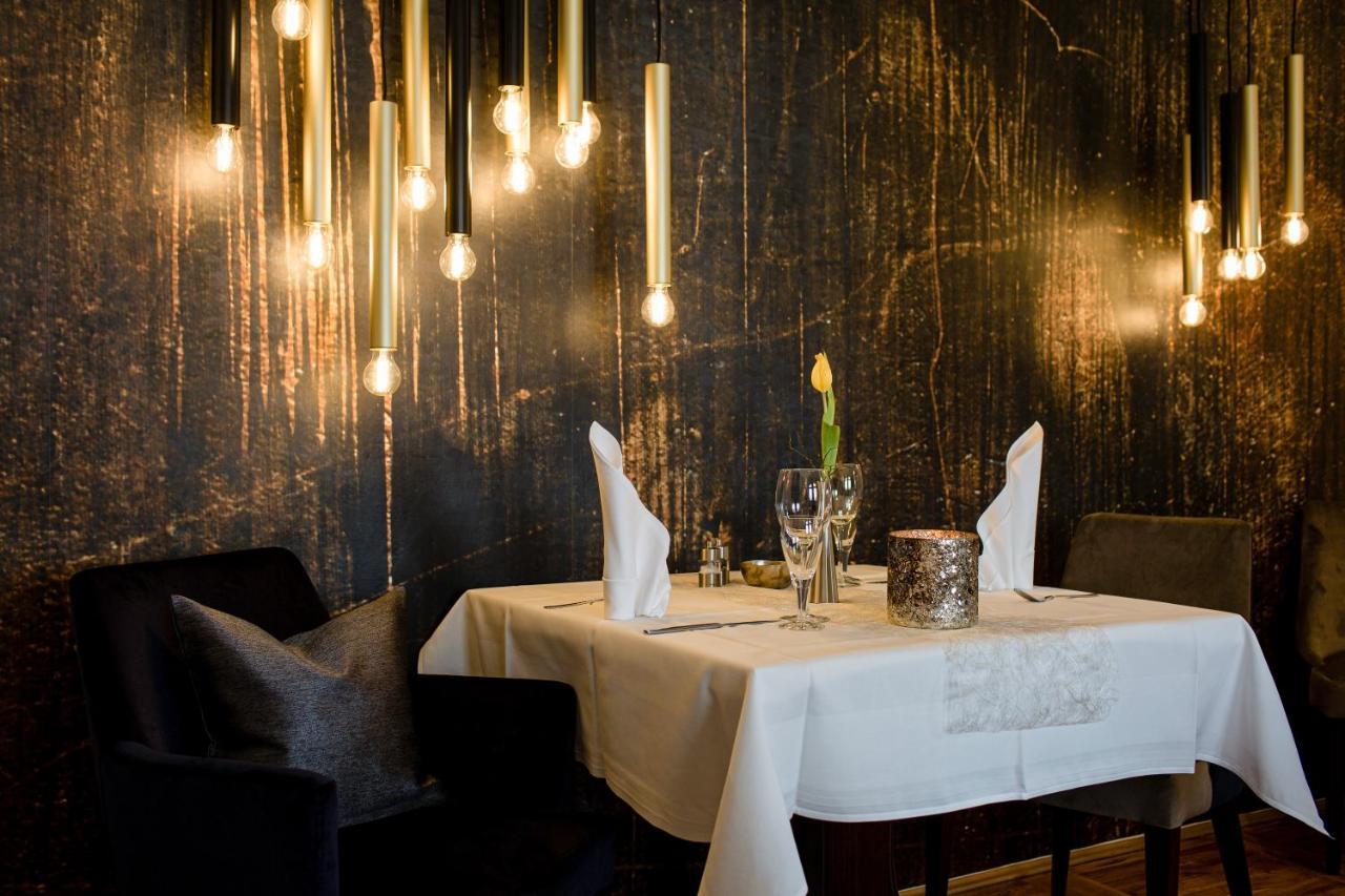 Hotel Restaurant Zwergschloesschen ゲーラ エクステリア 写真