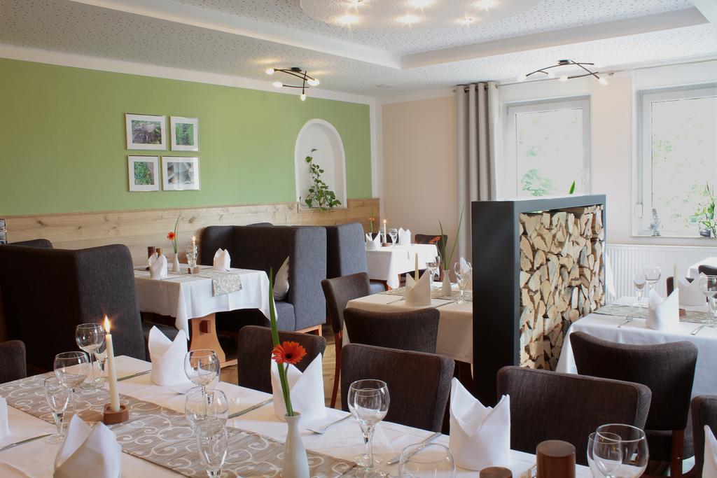 Hotel Restaurant Zwergschloesschen ゲーラ エクステリア 写真